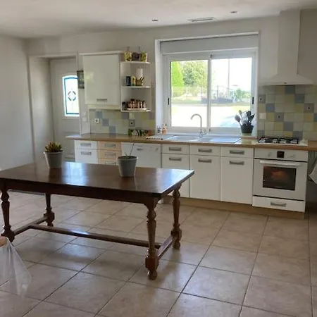 Chez Laure - Authentique Maison En Pierre De 160 M2 Au Calme *